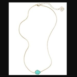 Mara Pendant Necklace Clear